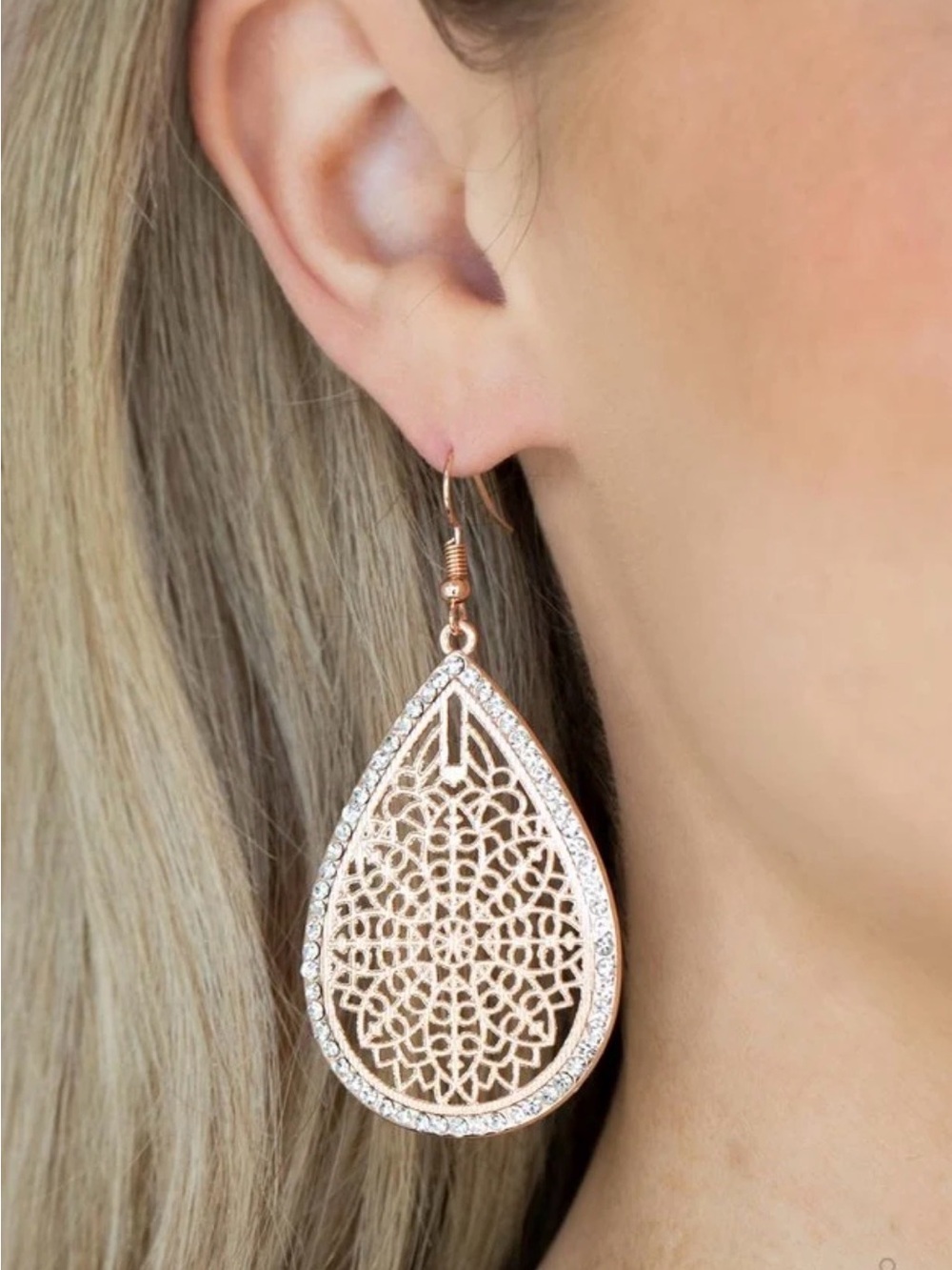 Fleur de Fantasy - Rose Gold Earrings